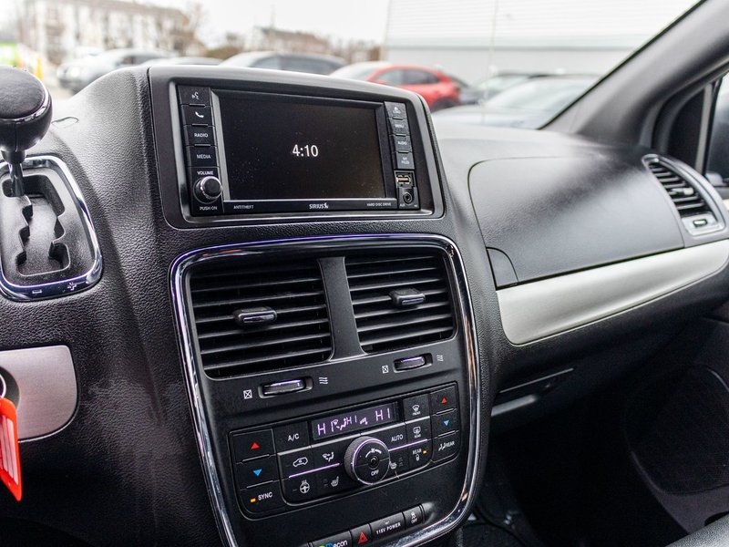 2017 Dodge Grand Caravan GT CUIR PORTES STOW N GO NO CARFAX CLAIM