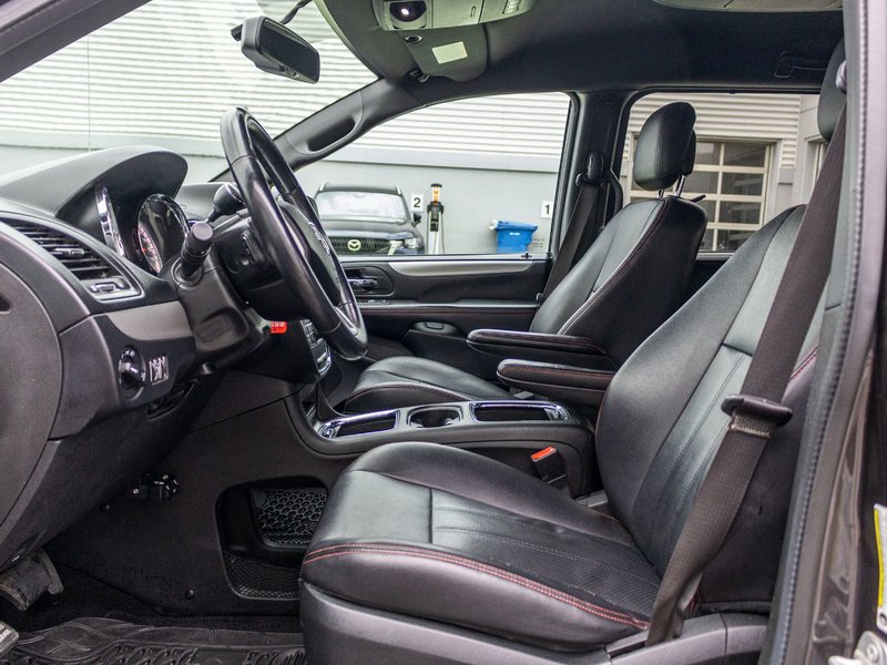 2017 Dodge Grand Caravan GT CUIR PORTES STOW N GO NO CARFAX CLAIM