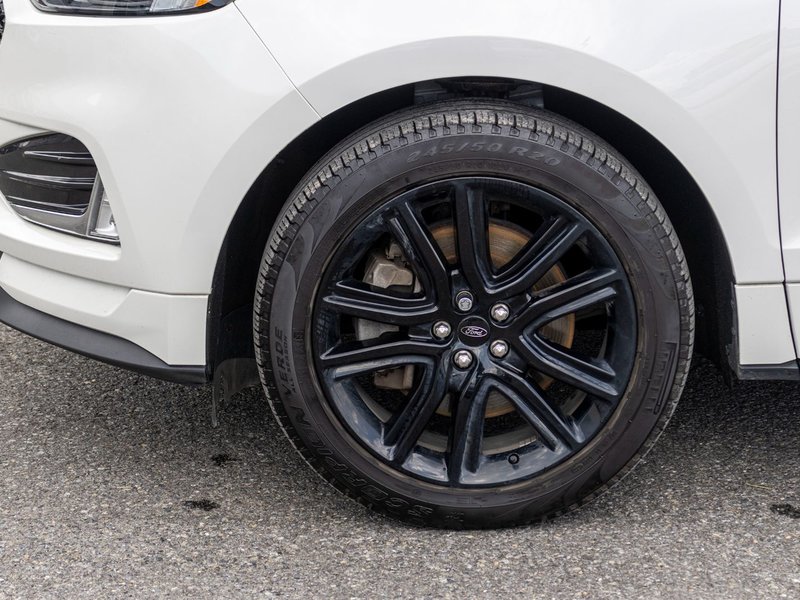 Ford Edge ST-LINE BLANC AWD 58228KM 2022 1 PROPRIO PAS DE RECLAMTION AU CARFAX