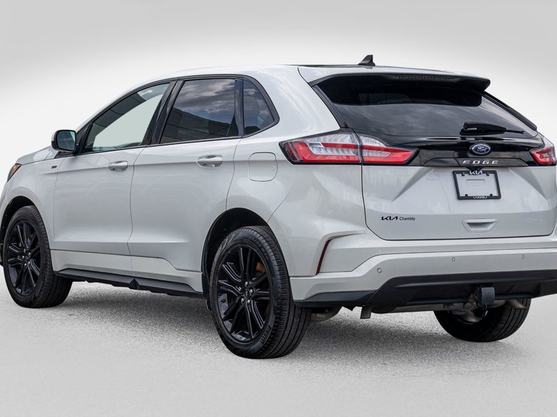 Ford Edge ST-LINE BLANC AWD 58228KM 2022 1 PROPRIO PAS DE RECLAMTION AU CARFAX