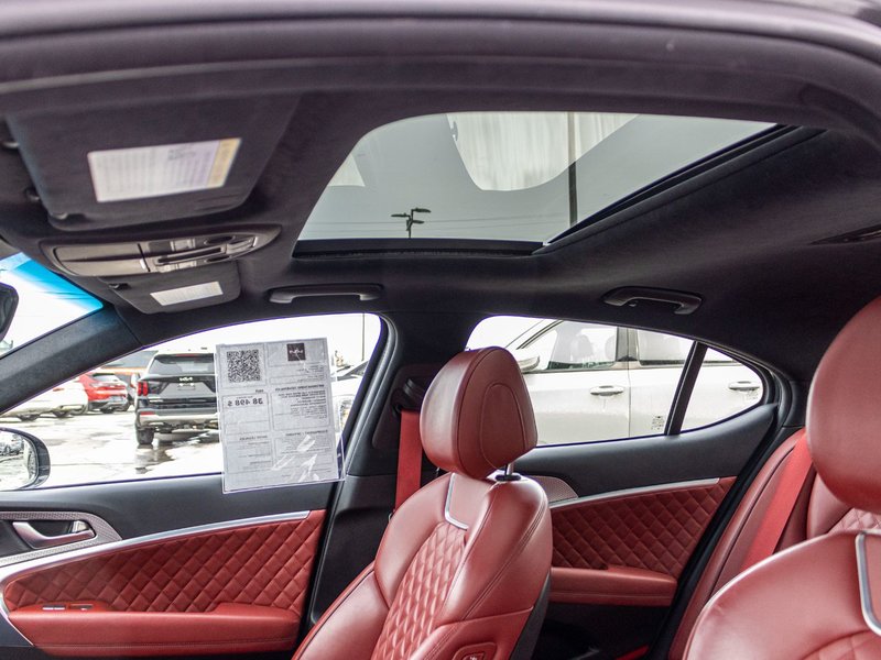 2023 GENESIS G70 3.3T SPORT AWD GRIS CUIR ROUGE WOW BAS KILO