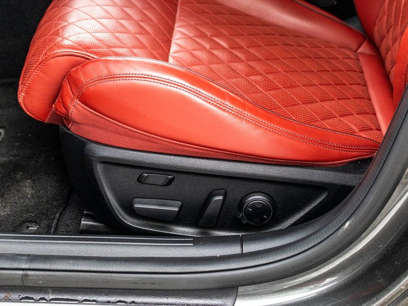 2023 GENESIS G70 3.3T SPORT AWD GRIS CUIR ROUGE WOW BAS KILO