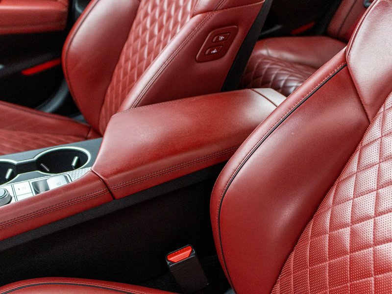 2023 GENESIS G70 3.3T SPORT AWD GRIS CUIR ROUGE WOW BAS KILO