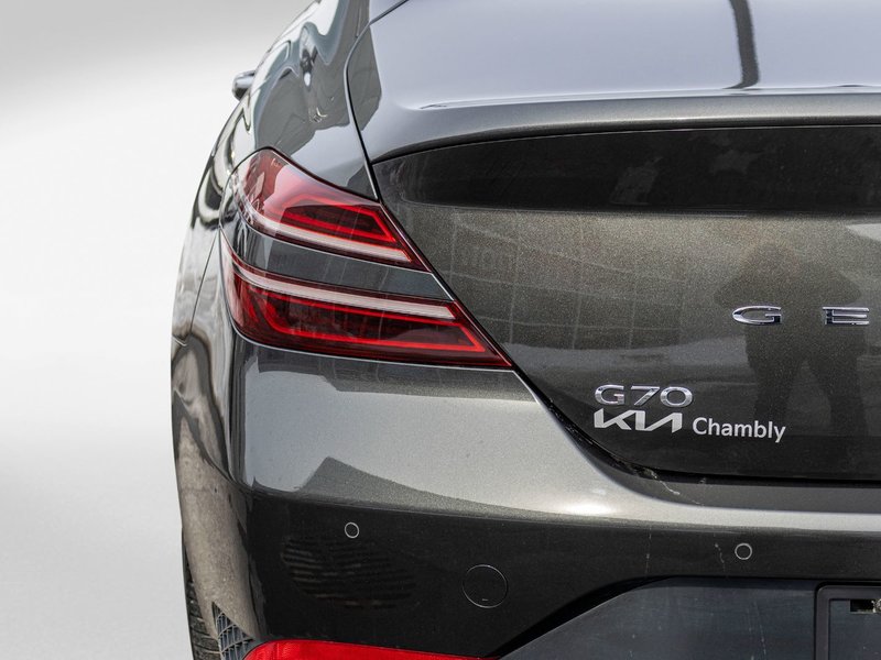 2023 GENESIS G70 3.3T SPORT AWD GRIS CUIR ROUGE WOW BAS KILO