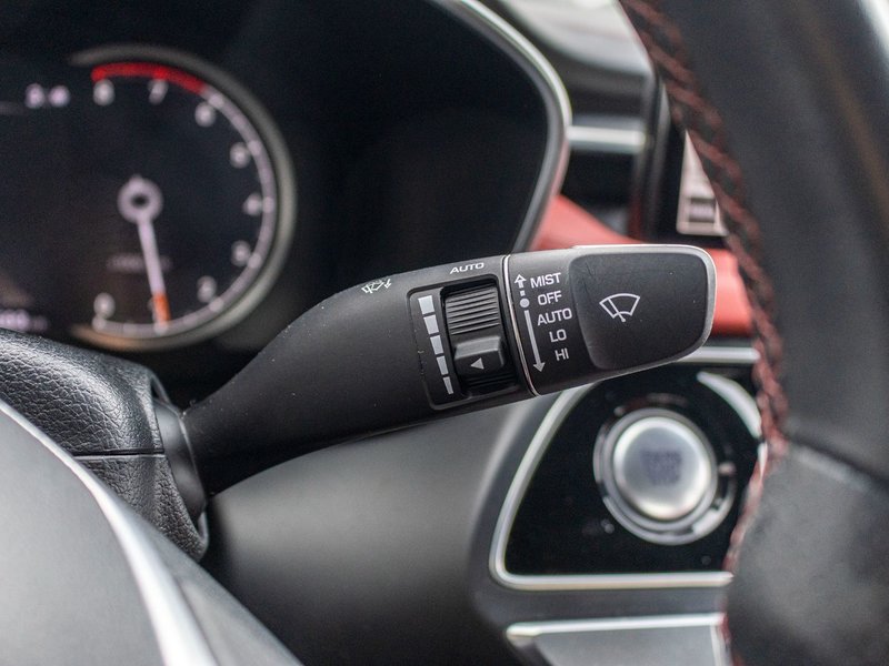 2023 GENESIS G70 3.3T SPORT AWD GRIS CUIR ROUGE WOW BAS KILO