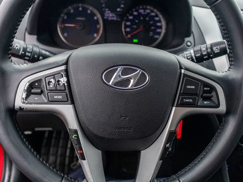 Hyundai Accent GLS TOIT MAN MAGS 2014 PAS DE RECLAMATION AU CARFAX