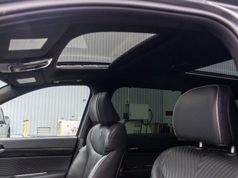 Hyundai Palisade ULTIMATE CALLIGRAPHY AWD CUIR TOIT 2023 PAS DE RECLAMATION AU CARFAX