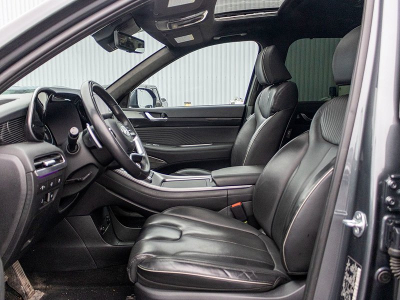 Hyundai Palisade ULTIMATE CALLIGRAPHY AWD CUIR TOIT 2023 PAS DE RECLAMATION AU CARFAX