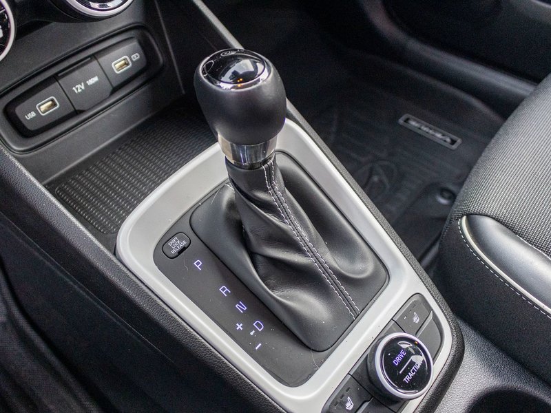 Hyundai Venue ULTIMATE RARE TOIT NAV 2022 PAS DE RECLAMATION AU CARFAX