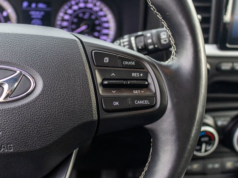 Hyundai Venue ULTIMATE RARE TOIT NAV 2022 PAS DE RECLAMATION AU CARFAX