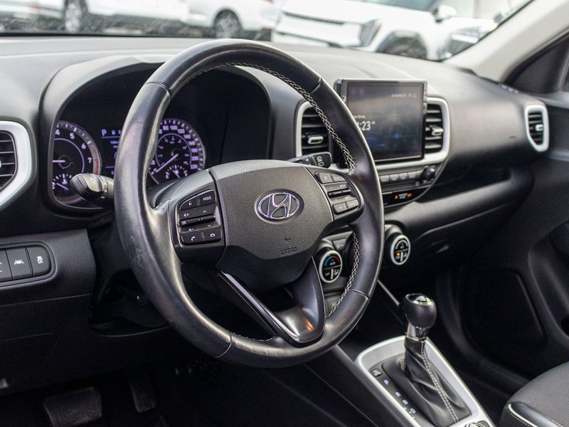 Hyundai Venue ULTIMATE RARE TOIT NAV 2022 PAS DE RECLAMATION AU CARFAX