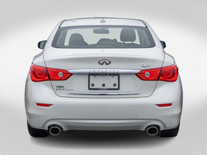 2017 Infiniti Q50 3.0t AWD BLANC CUIR NOIR TOIT LOW KMS