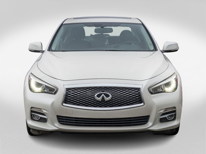 2017 Infiniti Q50 3.0t AWD BLANC CUIR NOIR TOIT LOW KMS