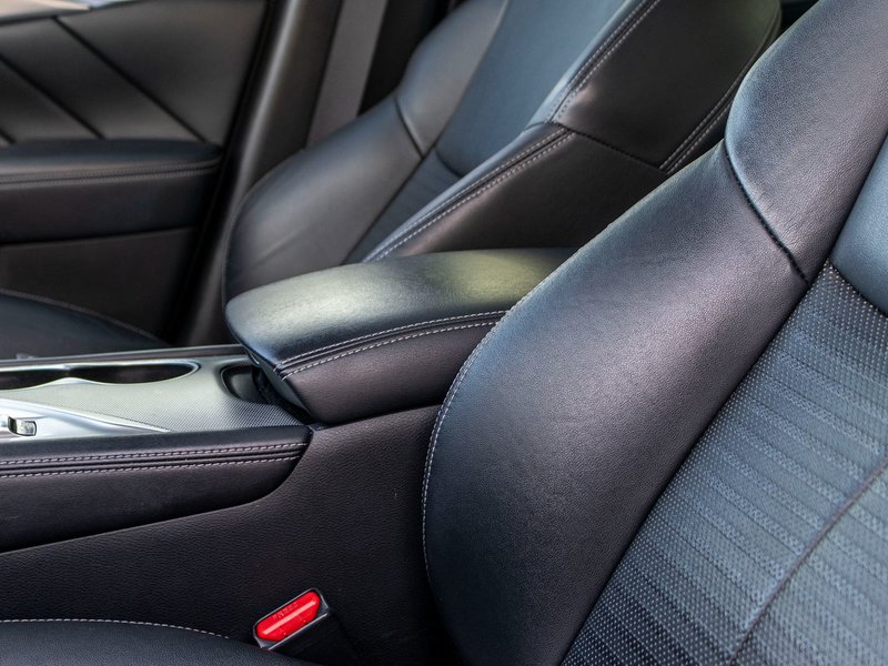 Infiniti Q50 S 3.0T AWD BLANC CUIR NOIR BAS KILO 2019