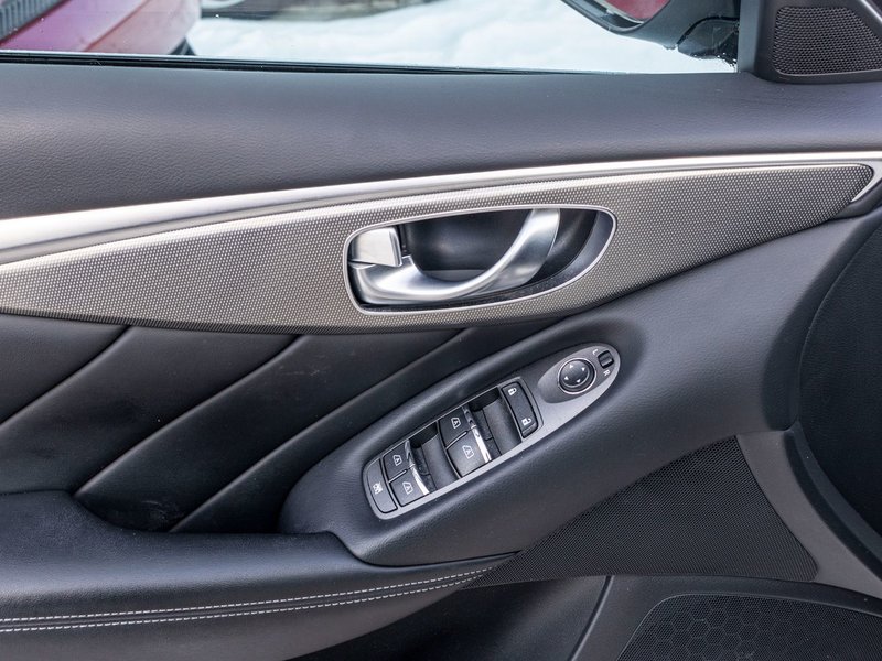 Infiniti Q50 S 3.0T AWD BLANC CUIR NOIR BAS KILO 2019