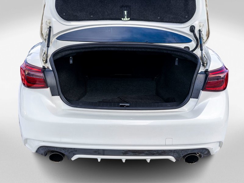 Infiniti Q50 S 3.0T AWD BLANC CUIR NOIR BAS KILO 2019
