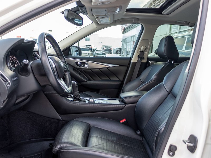 Infiniti Q50 S 3.0T AWD BLANC CUIR NOIR BAS KILO 2019