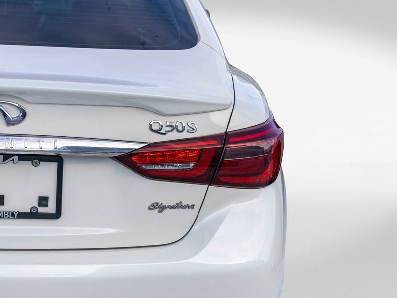 Infiniti Q50 S 3.0T AWD BLANC CUIR NOIR BAS KILO 2019