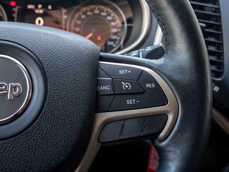 2014 Jeep Cherokee NORTH BAS KILO 8 PNEUS