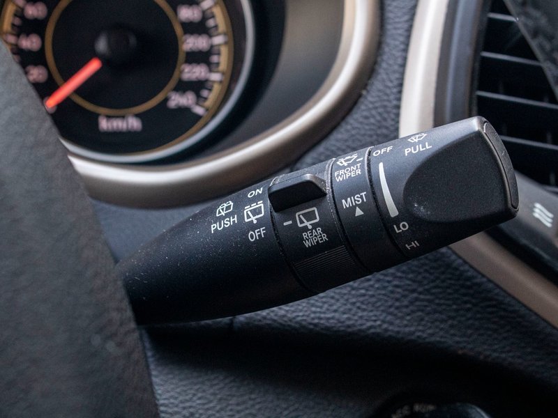 2014 Jeep Cherokee NORTH BAS KILO 8 PNEUS