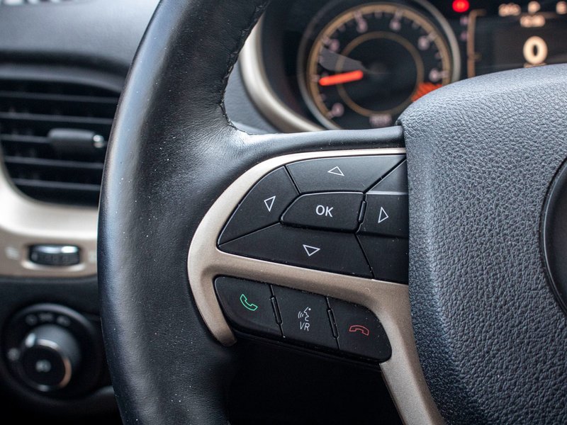2014 Jeep Cherokee NORTH BAS KILO 8 PNEUS