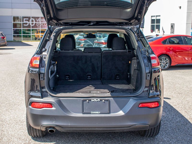 2014 Jeep Cherokee NORTH BAS KILO 8 PNEUS
