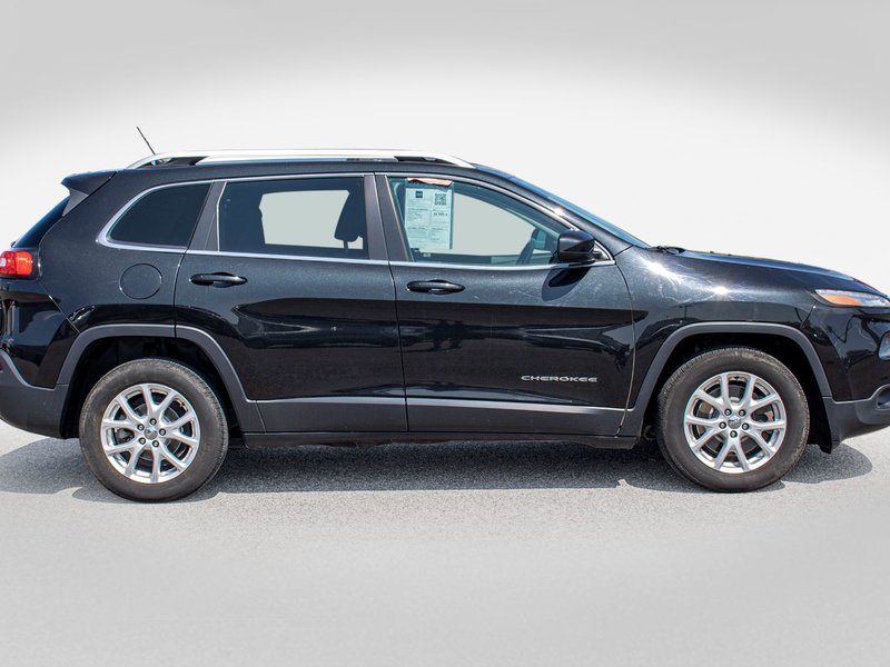2014 Jeep Cherokee NORTH BAS KILO 8 PNEUS