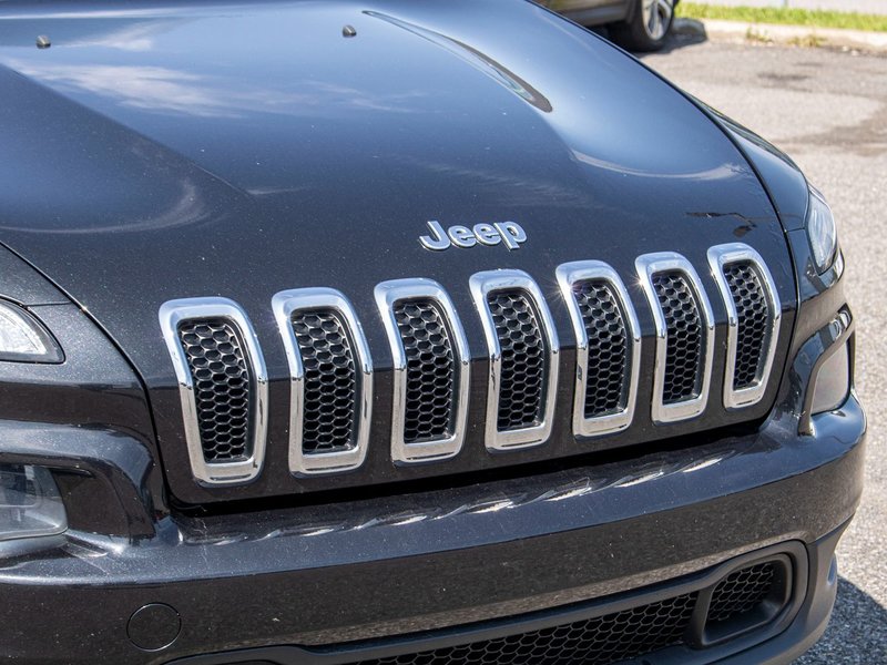 2014 Jeep Cherokee NORTH BAS KILO 8 PNEUS