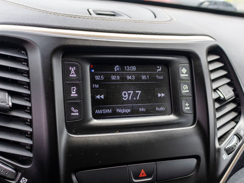 2016 Jeep Cherokee NORTH 4X4 AUTOM BAS KILO NO CARFAX CLAIM