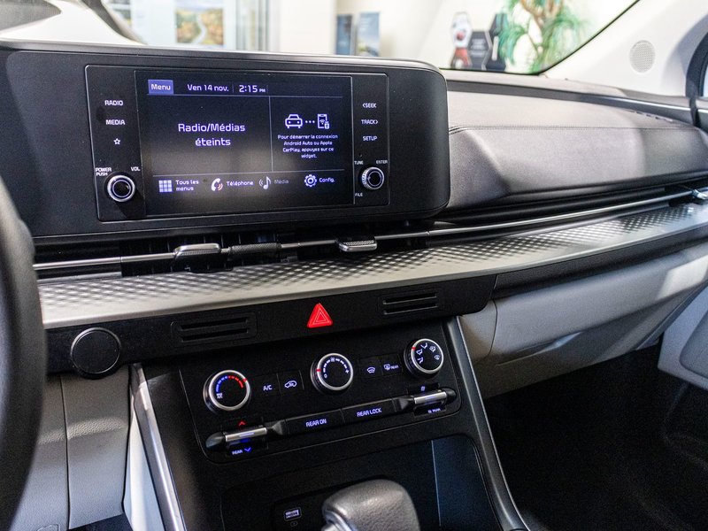 Kia Carnival LX BLANCHE BAS KILO 2022 1 PRORPIO PAS DE RECLAMATION AU CARFAX