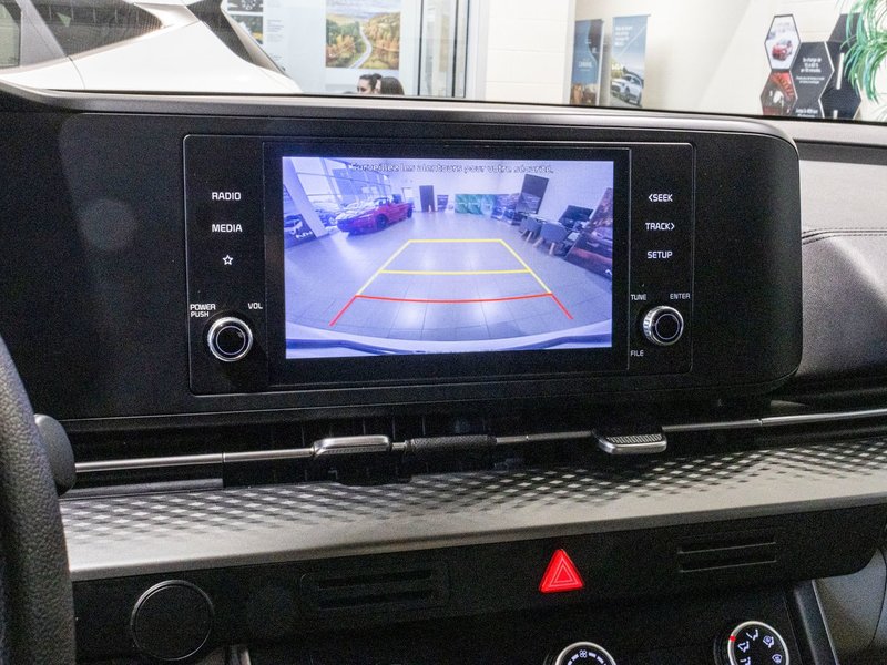 Kia Carnival LX BLANCHE BAS KILO 2022 1 PRORPIO PAS DE RECLAMATION AU CARFAX