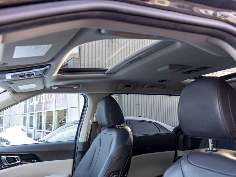 2022 Kia Carnival SX NOIR CUIR NOIR TOIT TOP OF THE LINE