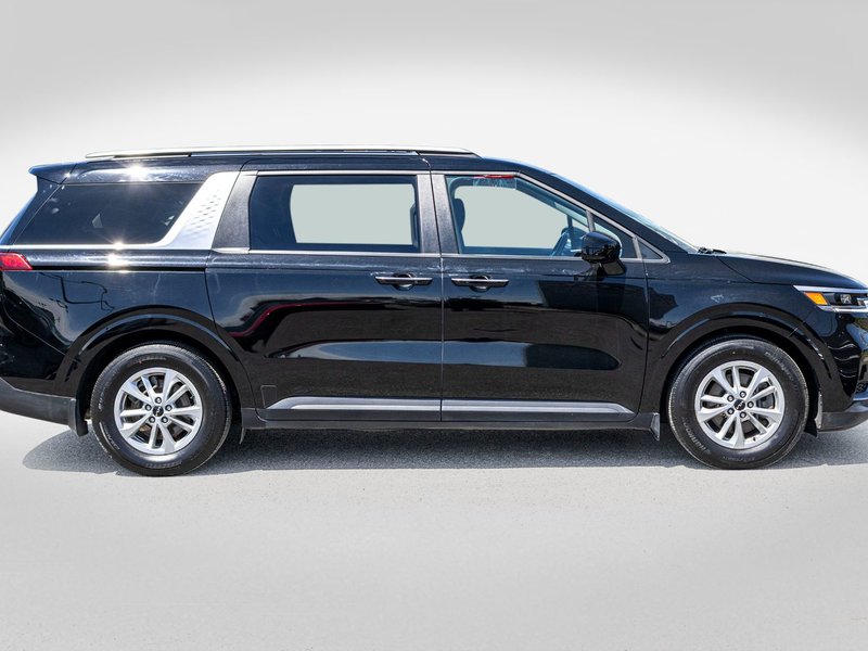 2024 Kia Carnival LX + NO CARFAX CLAIM