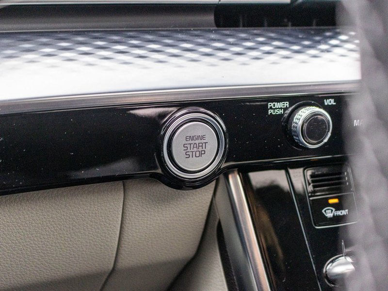 2024 Kia Carnival SX CUIR TOIT TRES BAS KILO 1 OWNER