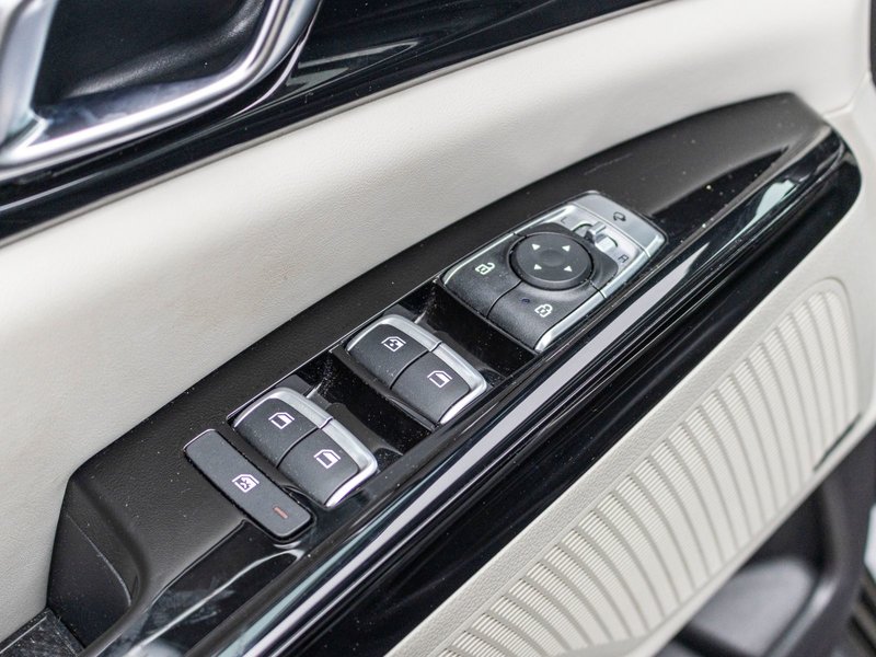 2024 Kia Carnival SX CUIR TOIT TRES BAS KILO 1 OWNER