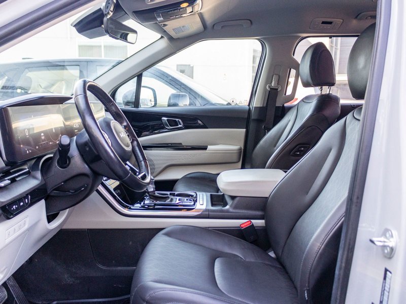 Kia Carnival EX GRIS LOUP CUIR NOIR 2024 RARE