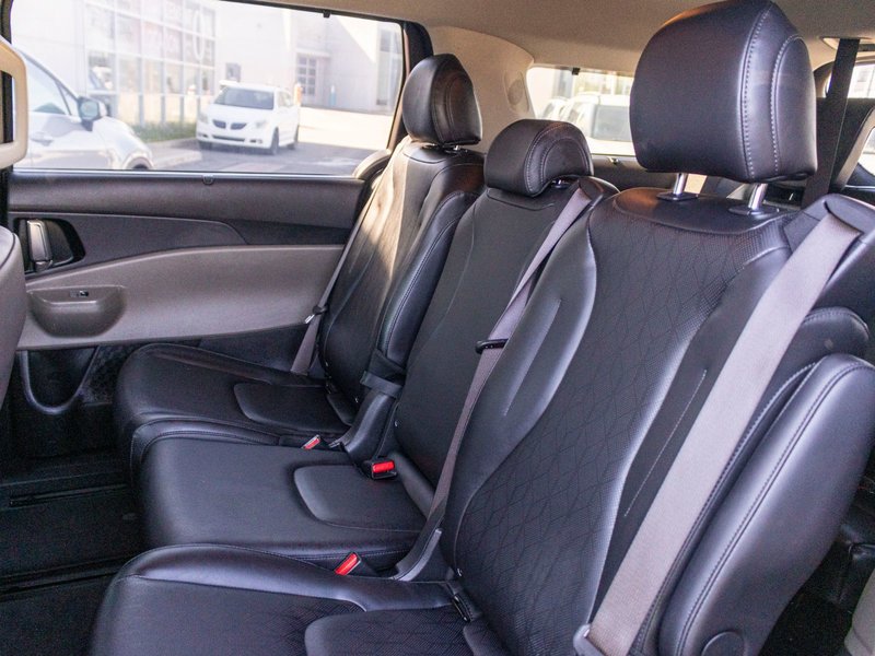 Kia Carnival EX NOIR CUIR NOIR 2025 PAS DE RECLAMATION AU CARFAX