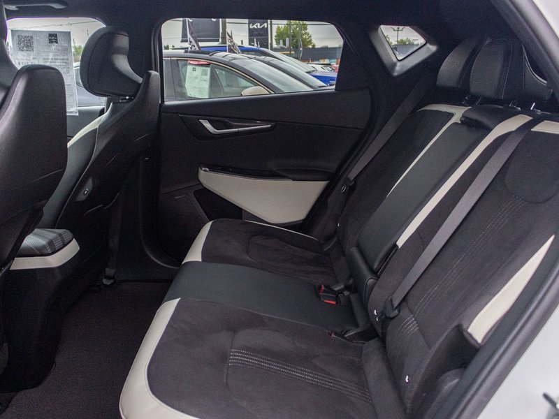 Kia EV6 GT-LINE 2 AWD BLANC TOIT 2024 PAS DE RECLAMATION AU CARFAX