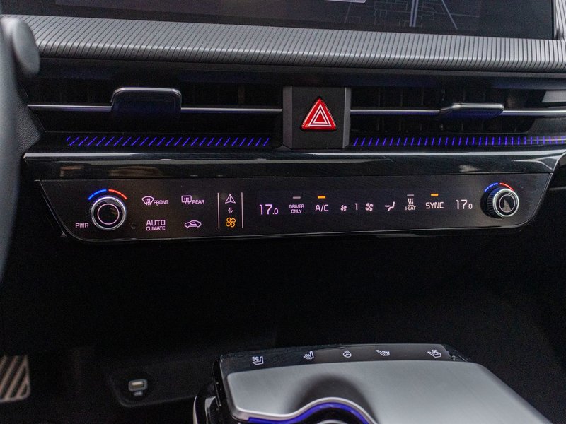 Kia EV6 GT-LINE 2 AWD BLANC TOIT 2024 PAS DE RECLAMATION AU CARFAX