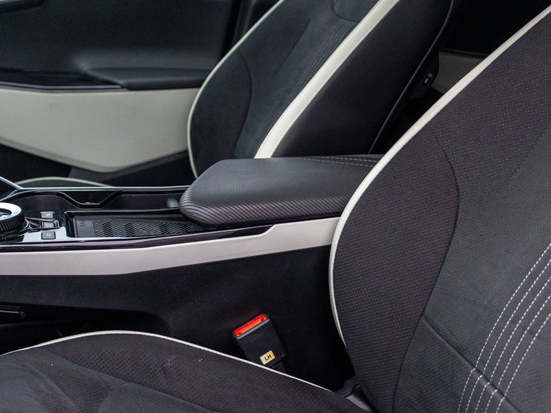 Kia EV6 GT-LINE 2 AWD BLANC TOIT 2024 PAS DE RECLAMATION AU CARFAX