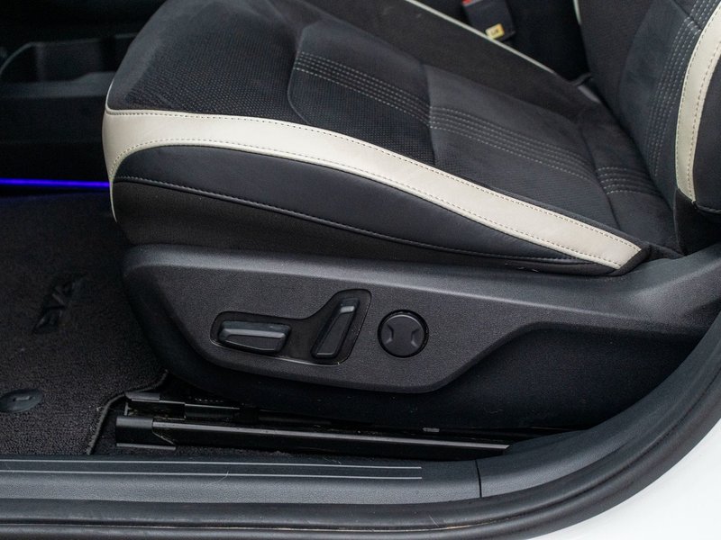 Kia EV6 GT-LINE 2 AWD BLANC TOIT 2024 PAS DE RECLAMATION AU CARFAX