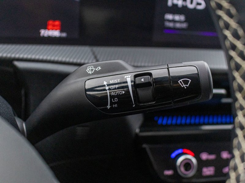 Kia EV6 GT-LINE 2 AWD BLANC TOIT 2024 PAS DE RECLAMATION AU CARFAX