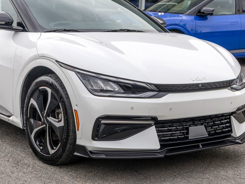 Kia EV6 GT-LINE 2 AWD BLANC TOIT 2024 PAS DE RECLAMATION AU CARFAX