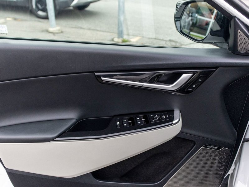 Kia EV6 GT-LINE 2 AWD BLANC TOIT 2024 PAS DE RECLAMATION AU CARFAX