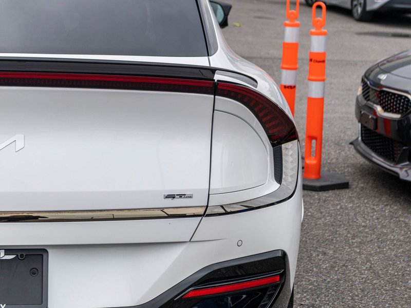 Kia EV6 GT-LINE 2 AWD BLANC TOIT 2024 PAS DE RECLAMATION AU CARFAX