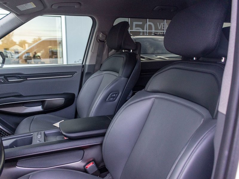 Kia EV9 WIND BLANC 26800KM 2025 1 PROPRIO PAS DE RECLAMTION AU CARFAX