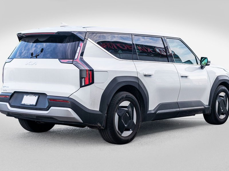 Kia EV9 WIND BLANC 26800KM 2025 1 PROPRIO PAS DE RECLAMTION AU CARFAX