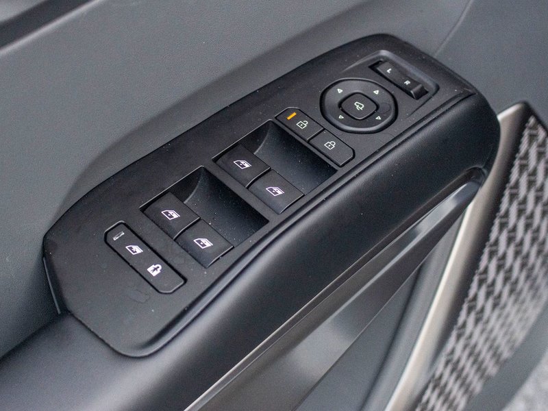 Kia EV9 WIND BLANC 26800KM 2025 1 PROPRIO PAS DE RECLAMTION AU CARFAX