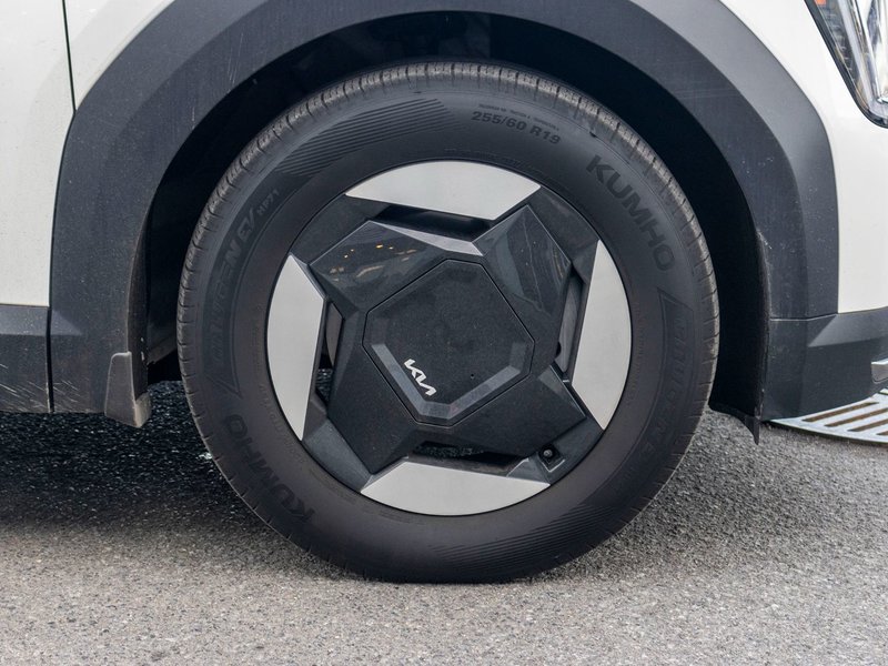 Kia EV9 WIND BLANC 26800KM 2025 1 PROPRIO PAS DE RECLAMTION AU CARFAX