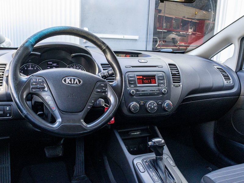 Kia Forte LX+ AUTOM A/C 2014 1 PROPRIO PAS DE RECLAMATON AU CARFAX